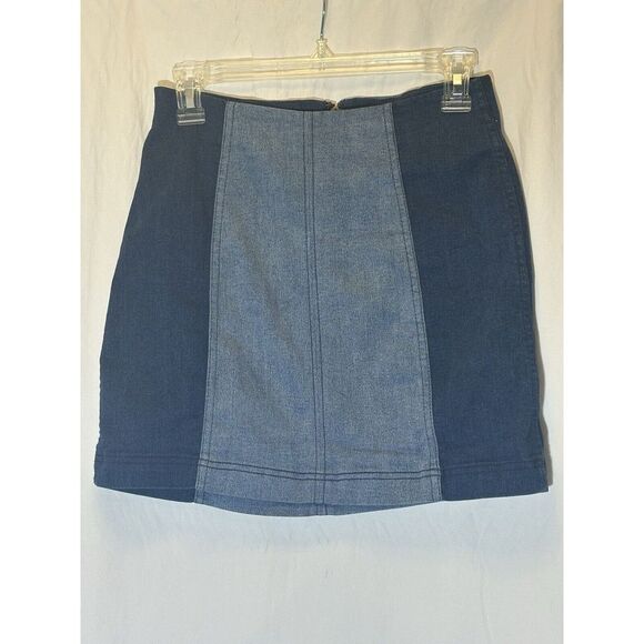 Free People Modern Femme Denim Mini Skirt Size 4 Boho Two Tone‎ Jean Skirt K16 - Picture 1 of 4